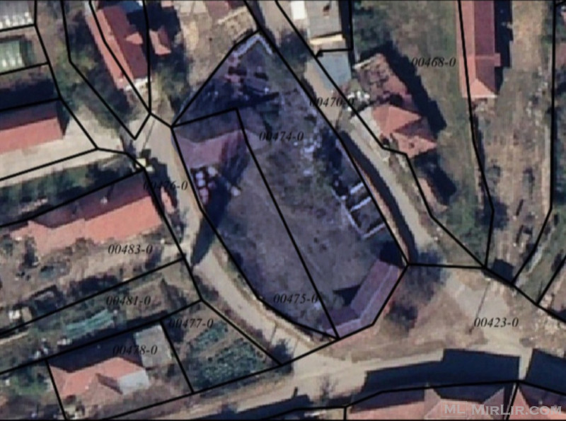 Shitet parcela 9ARI ne qender te fshatit Kmetovce 