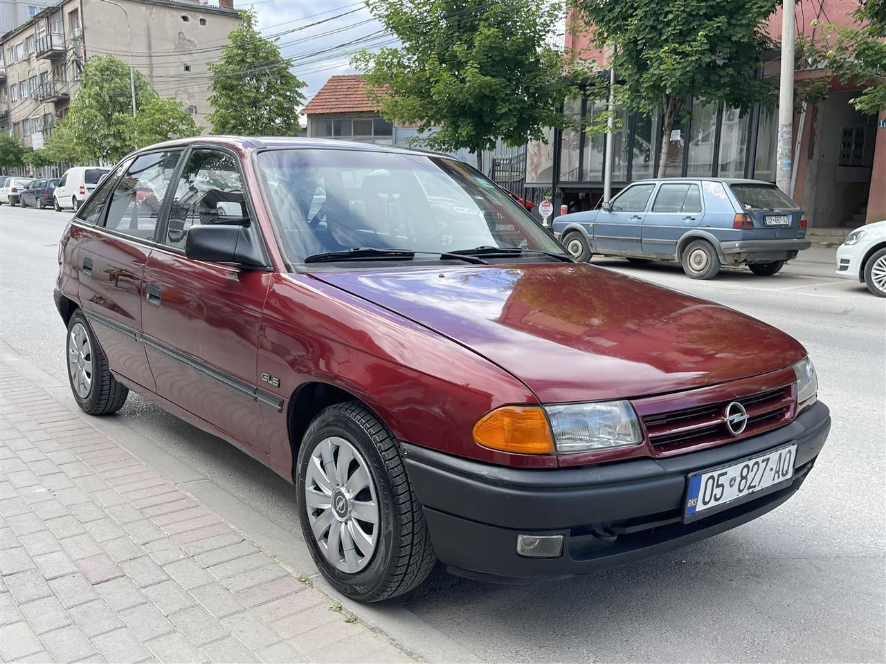 Opel Astra 1.6 Benzin , 280.000 KM 