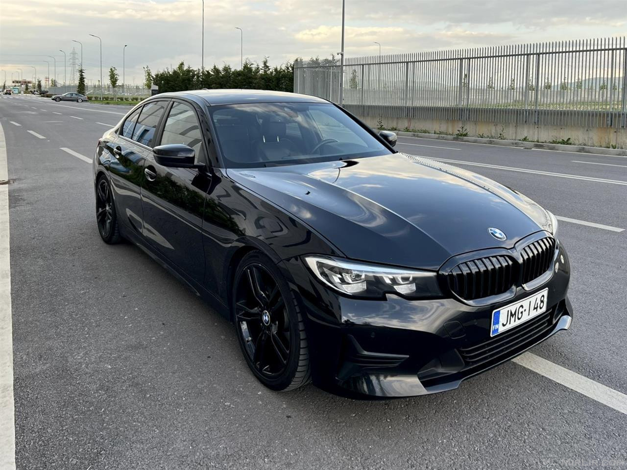 BMW 320d Black edition 190KF  139.000 km Viti 2022 