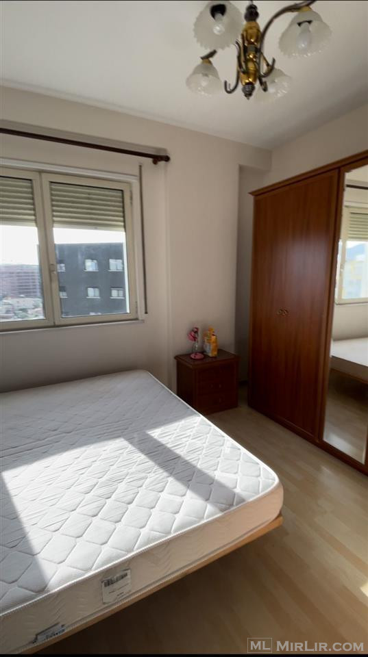 Apartament 2+1+2 ne shitje tek Gjimnazi Partizani