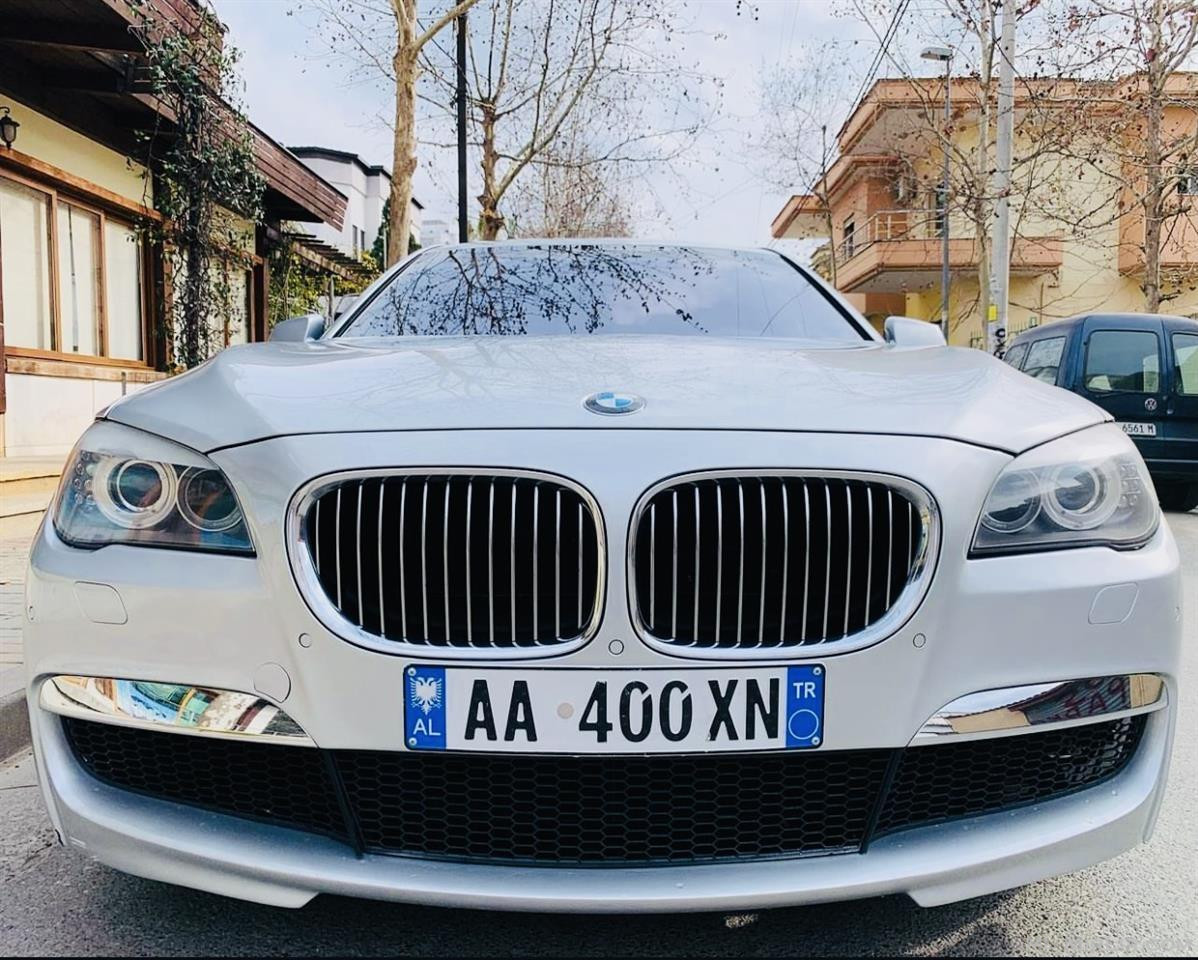 BMW 750Li LOOK M -10 FULL FULL MUNDESI NDERRIMI 