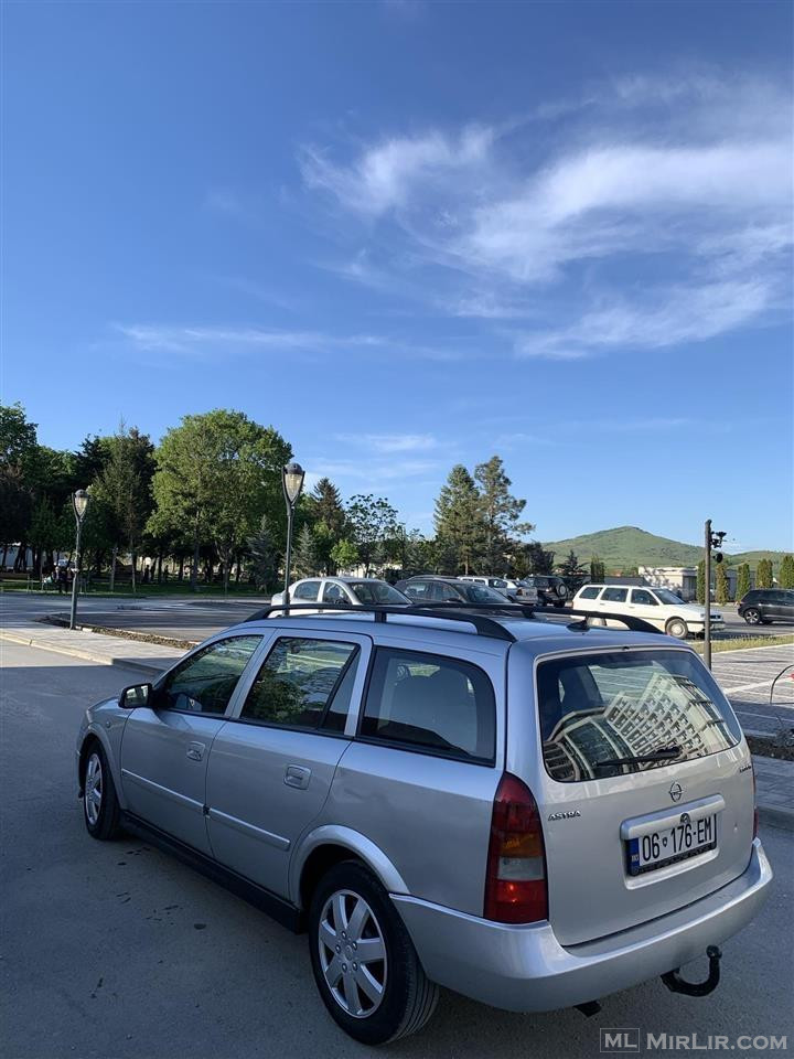 Shitet Opel Astra 2.0D