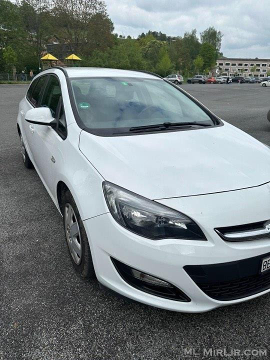 Shes opel Astra karavan  1.6 diesel 125000km.