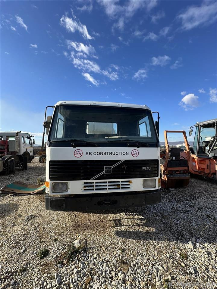 VOLVO FL12, mikser kiper