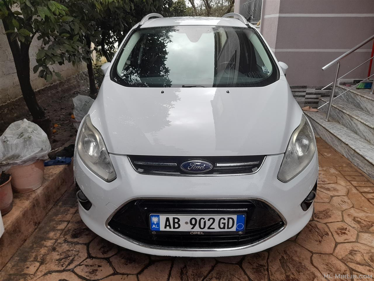 SHITET- NDROHET FORD GRAN-C MAX VITI 2012 2.0NAFT