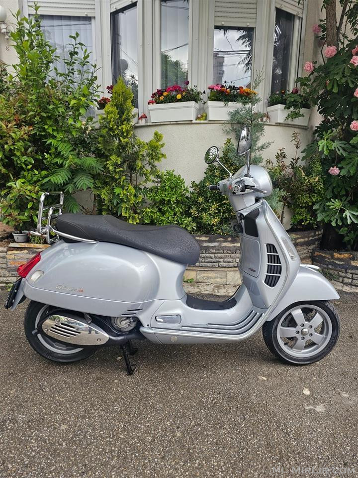 Vespa GTS 250ie Abs  i sapo ardhun?? 8700 KM