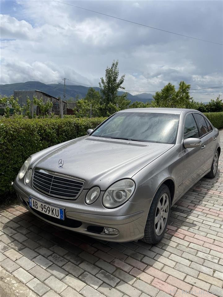 Mercedes  benz e220  