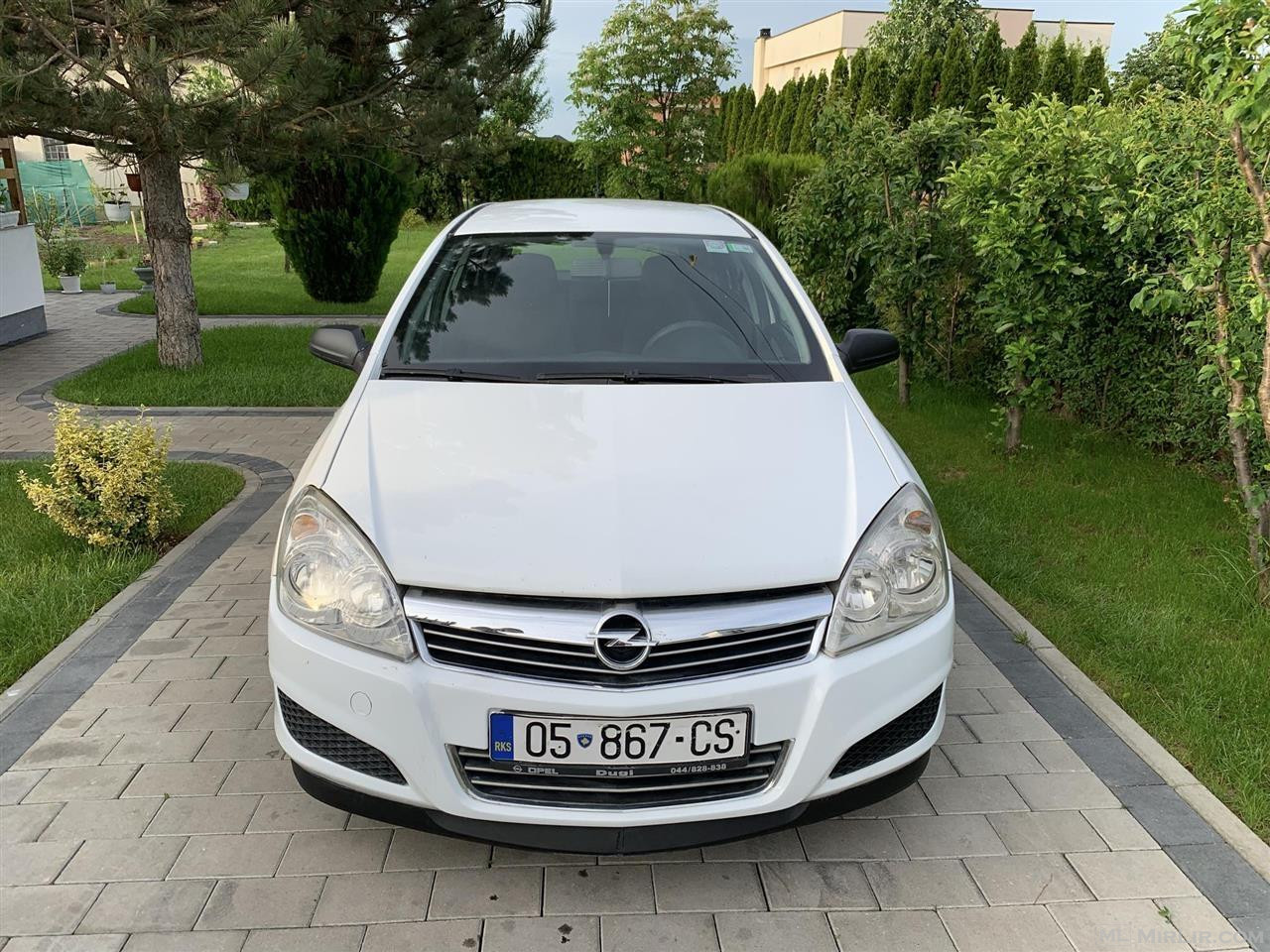 shitet Opel Aster H 1.9D