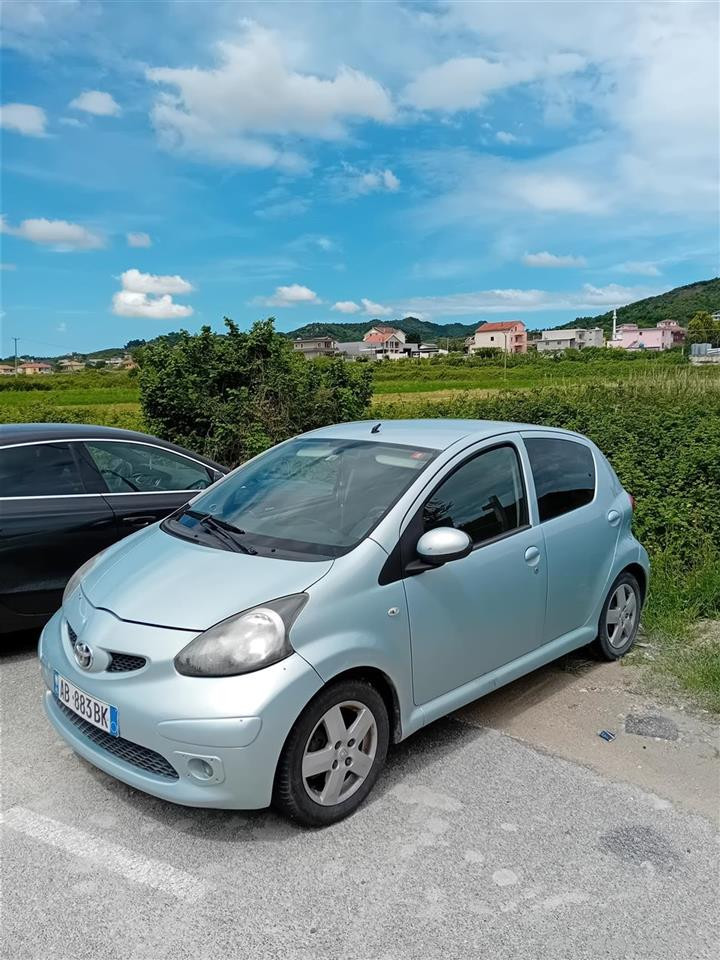 Shitet okazion toyota aygo