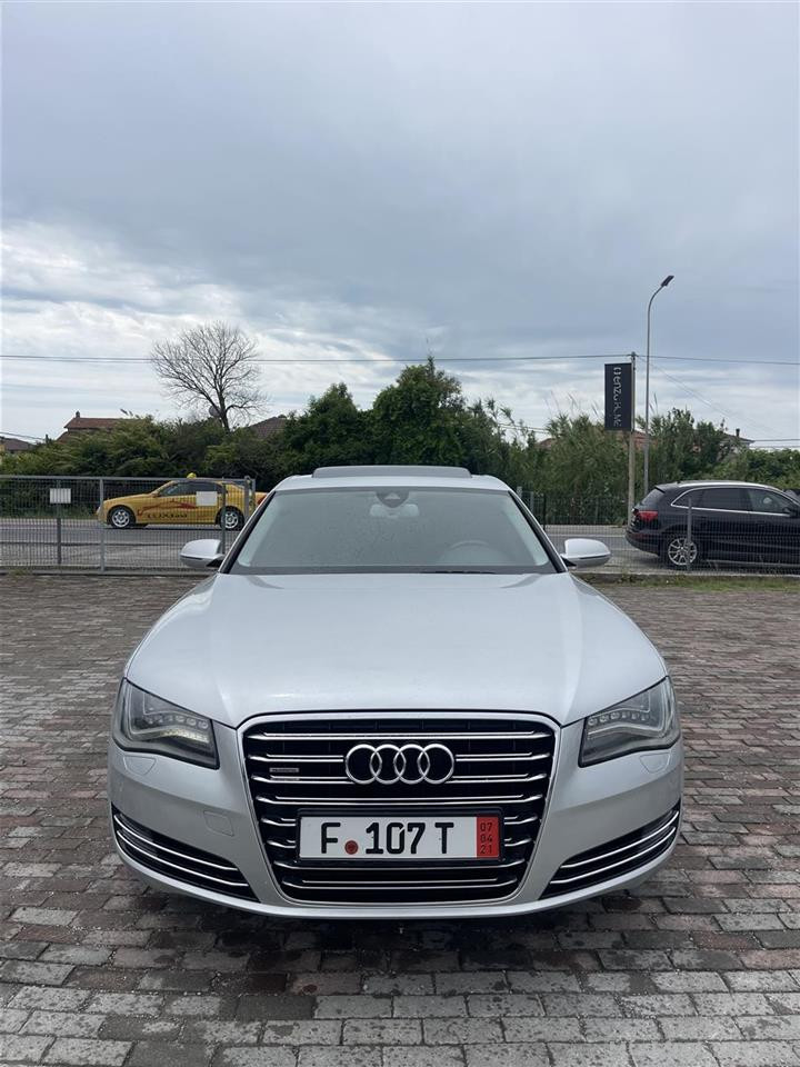 Audi a8 2012