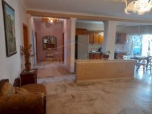 Shitet, Apartament 3+1+2+Garazh, prapa Kryqit te Kuq, Durre