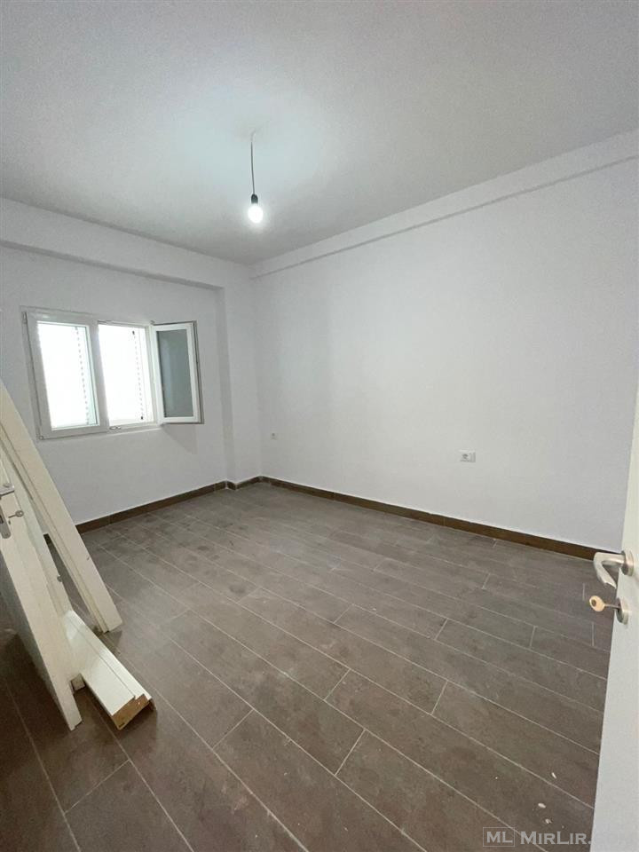 ? Shitet apartament 1+1 ne Selite