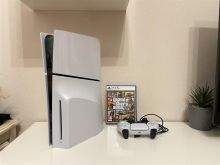 Ps5 Slim me nje lev dhe gta 5 super gjendje