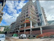? SHITET 400 M2 NDËRTIM I PROJEKTUAR PER GARSONIERE