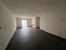 ?? SHITET APARTAMENT 3+1 TE KISHA ORTODOKSE, VLORË.