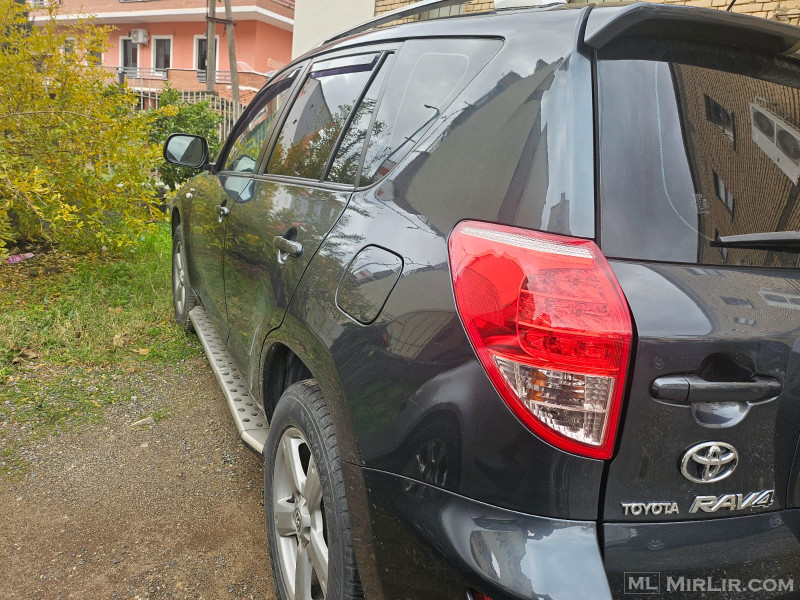 Shitet Toyota RAV 4 D4D