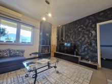 PAZARI I RI, SHITET SUPER APARTAMENT 3+1+2! 220000 Euro, ID: Billion3875