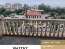 Shitet apartament