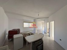 ?? SHITET APARTAMENT 2+1 NË ÇOLE ,VLORË