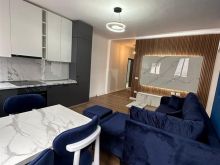 Shitet apartament 1+1