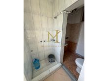 Shitet Apartament 2+1 ,Prane Stadiumit Durres