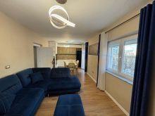 0696044429 Shitet, Apartament 2+1+2, Pranë Muzeumit,Durres