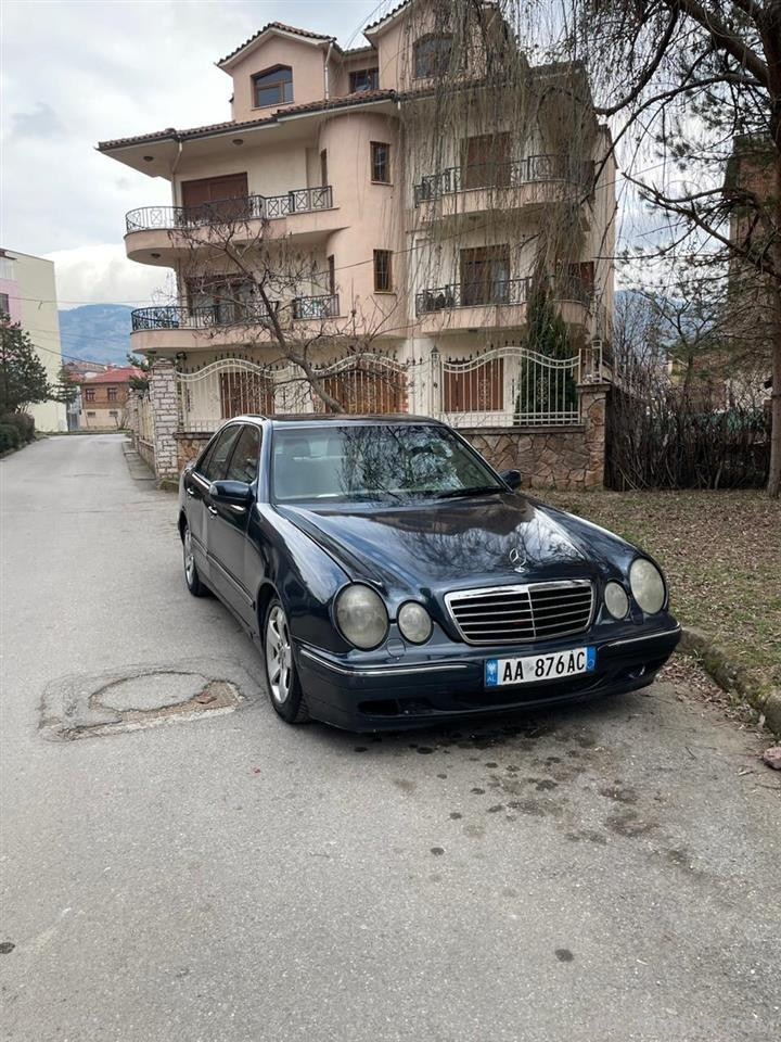 Mercedez Benz E270