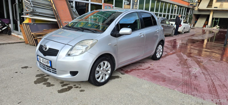 Shitet Toyota Yaris Automat