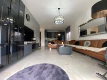 Shitet Banesa 3+1 në Kompleksin Living Residence , Pejë