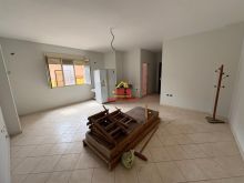 SHITET APARTAMENT 2+1 PRANË GJYKATËS SË RRETHIT GJYQËSOR, VL