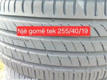 1 gomë tek 255/40/19 Pothuajse e re.
