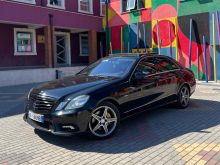 Mercedes Benz E350 AMG Package Full Option