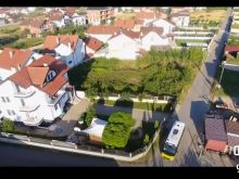 Risi Ne Zbritje Te Shtepise Vequar Dhe Lokalit Ne Prizren