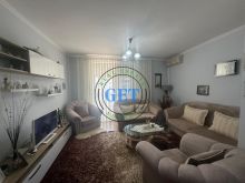 /Shitet Apartament 2+1,Prane Shkolles \"Qemal Mici\", Durres