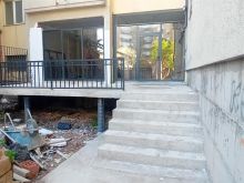 Shes lokal ne qender te qytetit 74m²