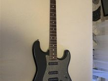 Gitare Eleke  Squier Fender