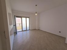 SHITET SUPER APARTAMENT 2+1+2  PRANE PALLATIT TE SPORTIT DUR