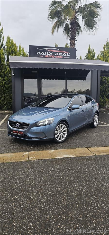 2014 VOLVO V40 D4 Nafte