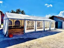 TENDA SHATORA TAVOLINA DHE KARRIKA ME QERA 044280873