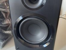 Shiten zeruesit për muzik kenwood