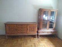 Komode dhe vitrina