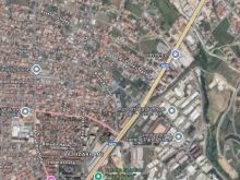 Shitet shtëpia me lokal në Prizren – hyrje të Bazhdarhanës
