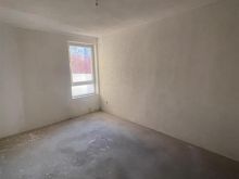 Banes për shitje  Nè Fushe Kosove me sip 77m2