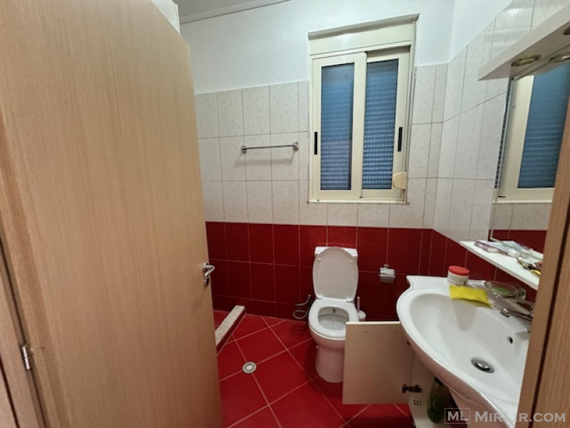 Ne shitje Papafingo me pamje nga deti ne Sarande - thumbnail 7