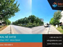 Shitet lokali 120m2 n\'Ulpiane buze rruges-Deshmoret e Kombit