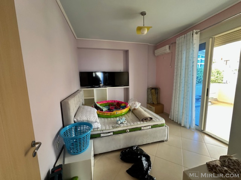 Ne shitje Papafingo me pamje nga deti ne Sarande - thumbnail 8