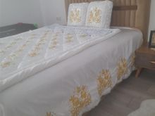 Mbulesë krevati me jastëkë për syneti me qira