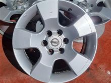 DISQE NISANI NAVARA R16