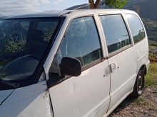 Shitet Furgon Nissan Serena
