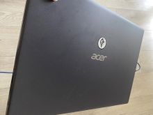 Shes laptop ACER Aspire